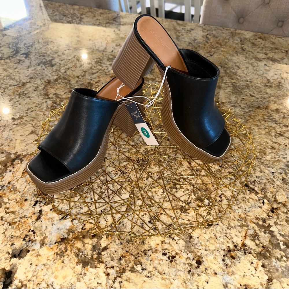 Women's Gabby Platform Mule Heels - Universal Thread™